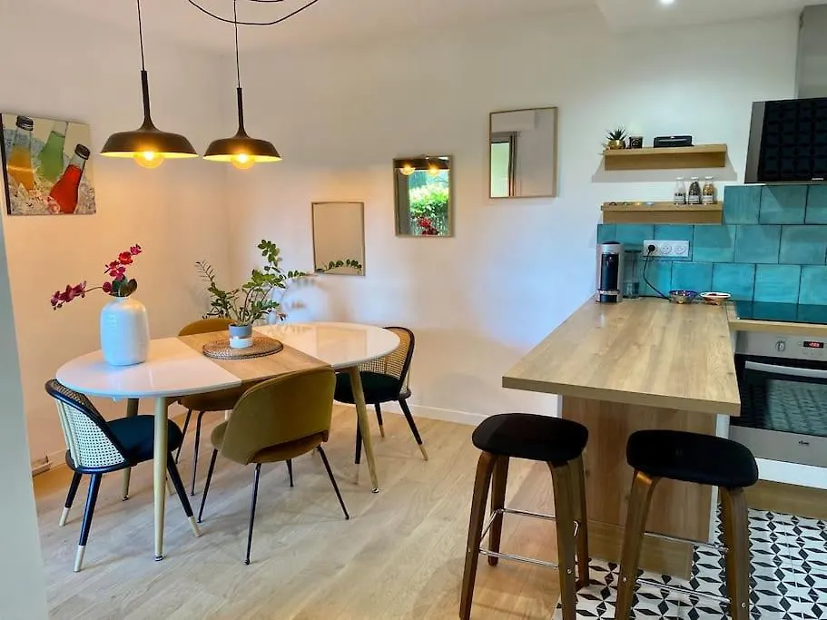 Magnifique T3 Renove, 15Min A Pied Cv, Pkg Prive Apartment Aix-en-Provence France