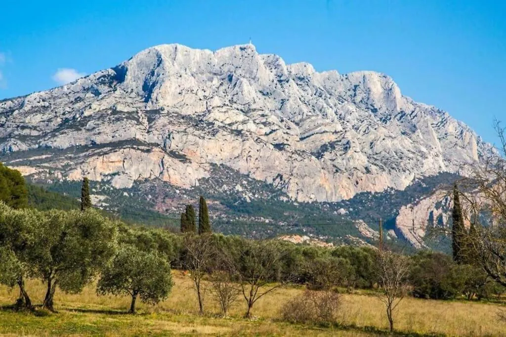 Magnifique T3 Renove, 15Min A Pied Cv, Pkg Prive Apartment Aix-en-Provence