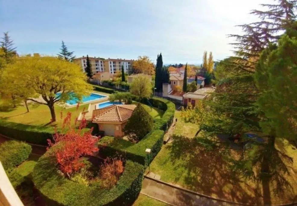 Magnifique T3 Renove, 15Min A Pied Cv, Pkg Prive Apartment Aix-en-Provence France