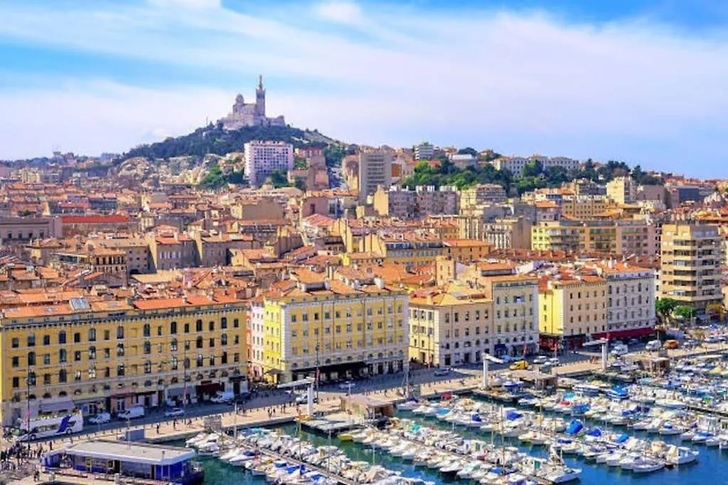Magnifique T3 Renove, 15Min A Pied Cv, Pkg Prive Apartment Aix-en-Provence